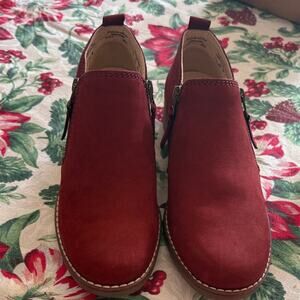 Hush Puppies Mazin Cayto women’s 7.5 Brick Red Nubuck Suede Ankle Boot Bootie